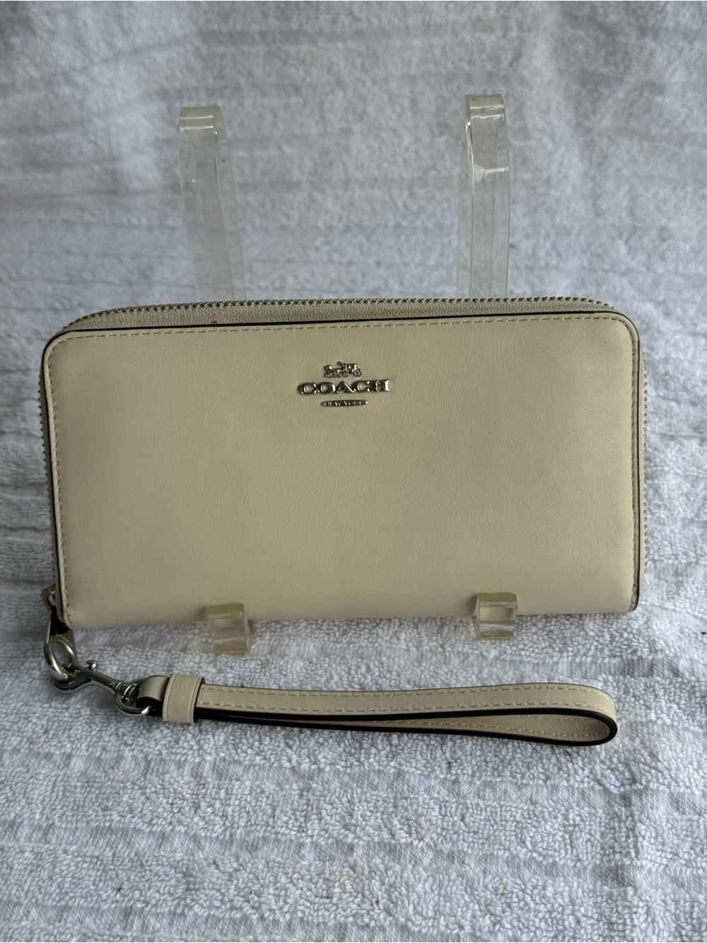 Coach Cream Zip-Around Wristlet Wallet